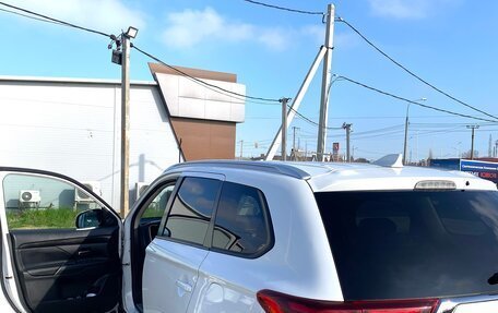 Mitsubishi Outlander III рестайлинг 3, 2018 год, 2 220 000 рублей, 3 фотография