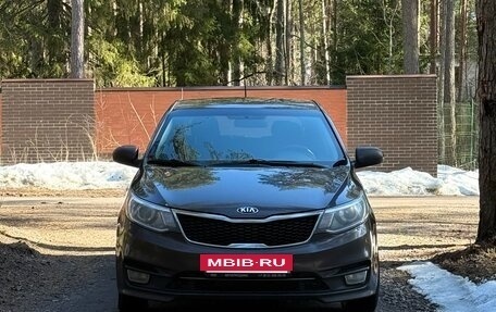 KIA Rio III рестайлинг, 2016 год, 890 000 рублей, 3 фотография