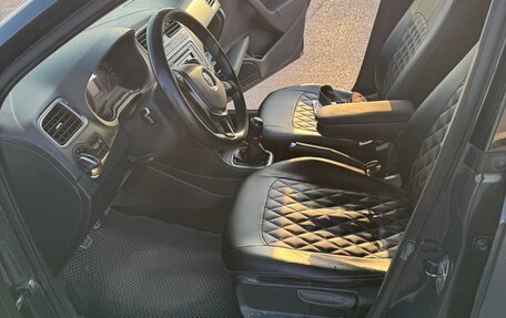 Volkswagen Polo VI (EU Market), 2016 год, 1 280 000 рублей, 17 фотография