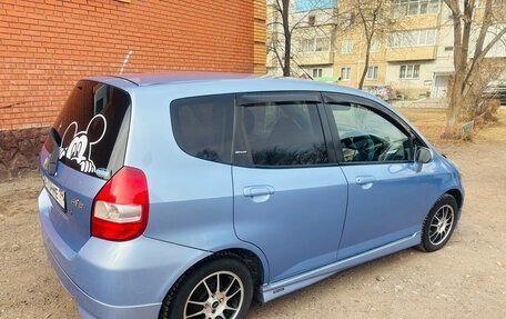 Honda Fit III, 2002 год, 450 000 рублей, 4 фотография