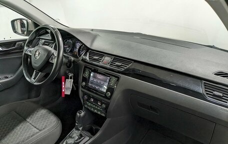 Skoda Rapid I, 2018 год, 1 390 000 рублей, 18 фотография