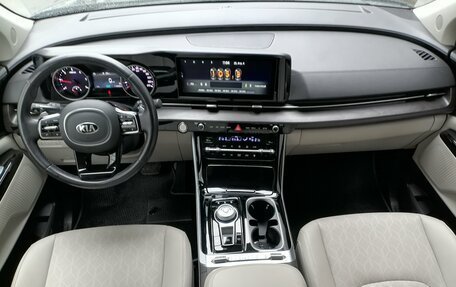 KIA Carnival, 2020 год, 3 799 000 рублей, 15 фотография