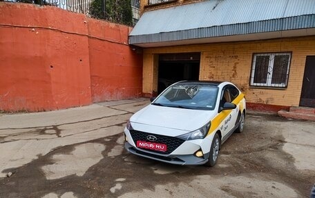 Hyundai Solaris II рестайлинг, 2021 год, 1 100 000 рублей, 1 фотография