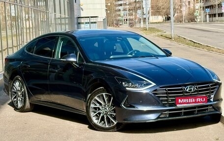 Hyundai Sonata VIII, 2019 год, 3 300 000 рублей, 1 фотография