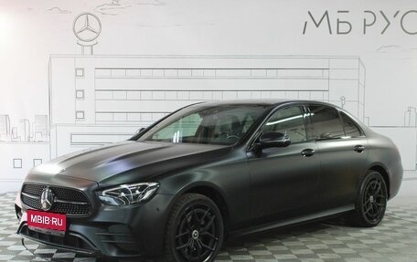 Mercedes-Benz E-Класс, 2021 год, 5 850 000 рублей, 1 фотография