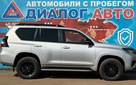 Toyota Land Cruiser Prado 150 рестайлинг 2, 2020 год, 6 150 000 рублей, 2 фотография