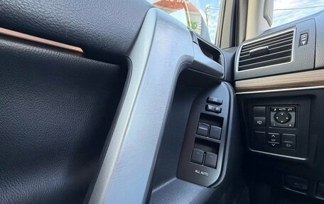 Toyota Land Cruiser Prado 150 рестайлинг 2, 2020 год, 6 150 000 рублей, 15 фотография