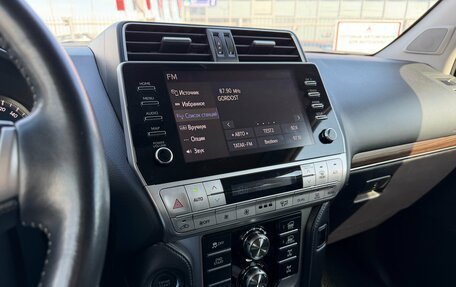 Toyota Land Cruiser Prado 150 рестайлинг 2, 2020 год, 6 150 000 рублей, 14 фотография