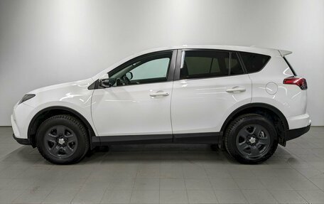 Toyota RAV4, 2017 год, 2 250 000 рублей, 8 фотография
