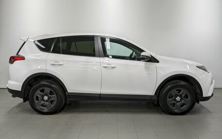 Toyota RAV4, 2017 год, 2 250 000 рублей, 4 фотография