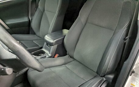 Toyota RAV4, 2017 год, 2 250 000 рублей, 14 фотография