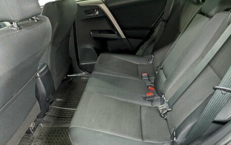 Toyota RAV4, 2017 год, 2 250 000 рублей, 15 фотография