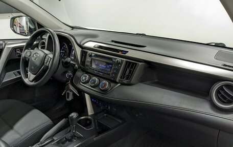 Toyota RAV4, 2017 год, 2 250 000 рублей, 19 фотография