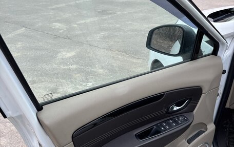 Renault Scenic III, 2011 год, 690 000 рублей, 20 фотография