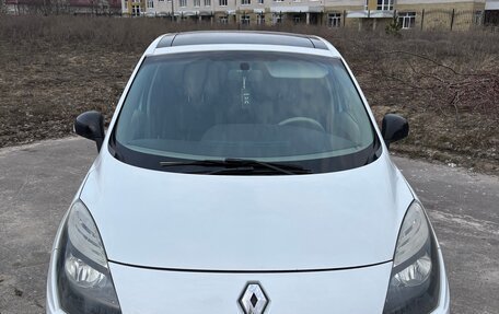 Renault Scenic III, 2011 год, 690 000 рублей, 38 фотография