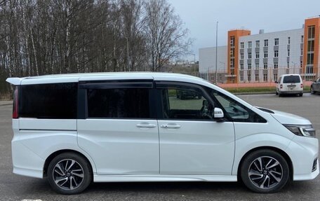 Honda Stepwgn IV, 2017 год, 2 230 000 рублей, 3 фотография