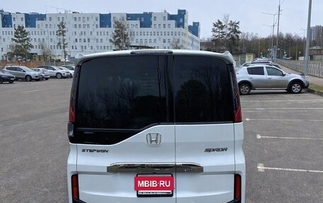 Honda Stepwgn IV, 2017 год, 2 230 000 рублей, 4 фотография