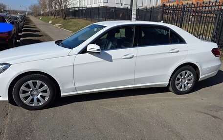 Mercedes-Benz E-Класс, 2013 год, 1 550 000 рублей, 2 фотография