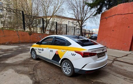 Hyundai Solaris II рестайлинг, 2021 год, 1 100 000 рублей, 5 фотография