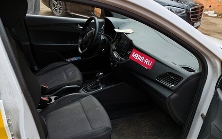 Hyundai Solaris II рестайлинг, 2021 год, 1 100 000 рублей, 12 фотография