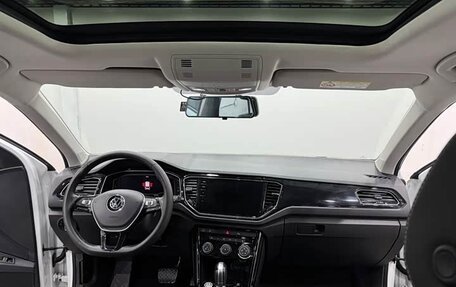 Volkswagen T-Roc I, 2022 год, 1 900 000 рублей, 7 фотография