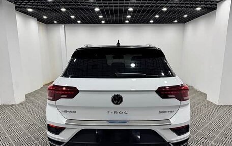 Volkswagen T-Roc I, 2022 год, 1 900 000 рублей, 5 фотография