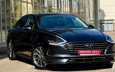 Hyundai Sonata VIII, 2019 год, 3 300 000 рублей, 2 фотография