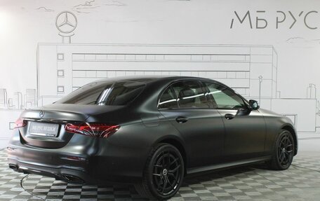 Mercedes-Benz E-Класс, 2021 год, 5 850 000 рублей, 4 фотография