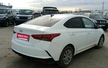 Hyundai Solaris II рестайлинг, 2020 год, 900 000 рублей, 2 фотография