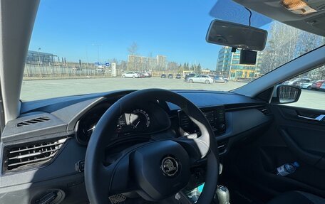 Skoda Rapid II, 2021 год, 1 900 000 рублей, 9 фотография