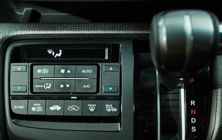 Honda Stepwgn IV, 2017 год, 1 849 000 рублей, 12 фотография