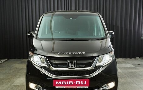 Honda Stepwgn IV, 2017 год, 1 849 000 рублей, 2 фотография