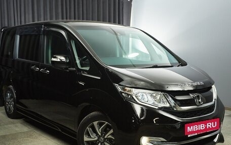 Honda Stepwgn IV, 2017 год, 1 849 000 рублей, 3 фотография