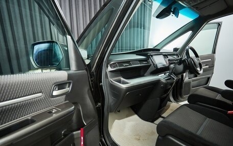 Honda Stepwgn IV, 2017 год, 1 849 000 рублей, 17 фотография