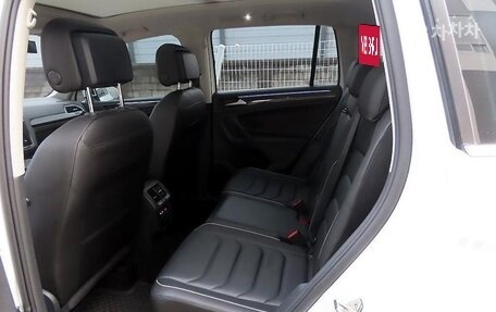 Volkswagen Tiguan, 2023 год, 2 560 002 рублей, 5 фотография