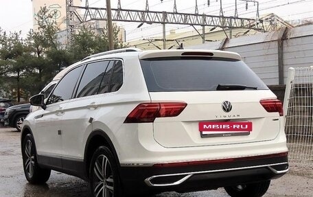 Volkswagen Tiguan, 2023 год, 2 560 002 рублей, 2 фотография