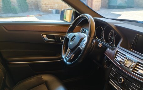 Mercedes-Benz E-Класс, 2015 год, 2 700 000 рублей, 8 фотография