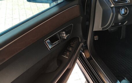 Mercedes-Benz E-Класс, 2015 год, 2 700 000 рублей, 12 фотография