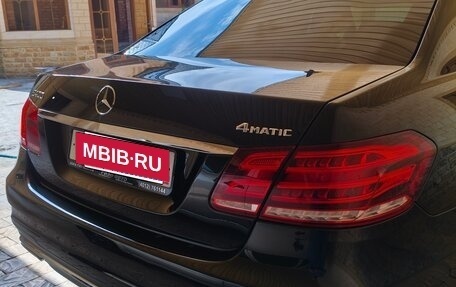 Mercedes-Benz E-Класс, 2015 год, 2 700 000 рублей, 4 фотография