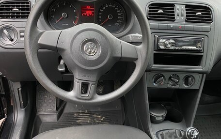 Volkswagen Polo VI (EU Market), 2013 год, 950 000 рублей, 4 фотография