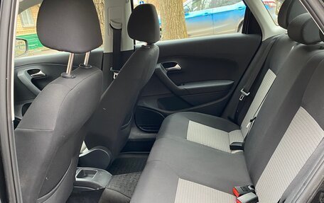 Volkswagen Polo VI (EU Market), 2013 год, 950 000 рублей, 6 фотография