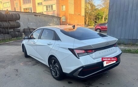 Hyundai Elantra, 2023 год, 2 100 000 рублей, 6 фотография