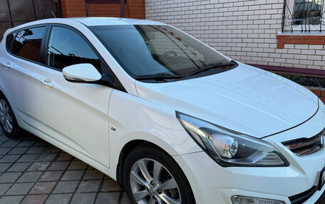 Hyundai Solaris II рестайлинг, 2014 год, 1 150 000 рублей, 2 фотография