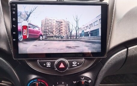 Hyundai Solaris II рестайлинг, 2014 год, 800 000 рублей, 8 фотография