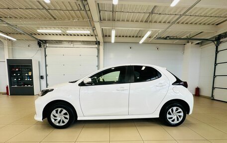 Toyota Yaris, 2021 год, 1 129 000 рублей, 3 фотография