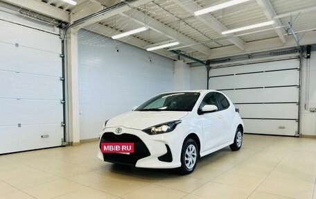 Toyota Yaris, 2021 год, 1 129 000 рублей, 2 фотография