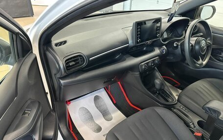 Toyota Yaris, 2021 год, 1 129 000 рублей, 12 фотография