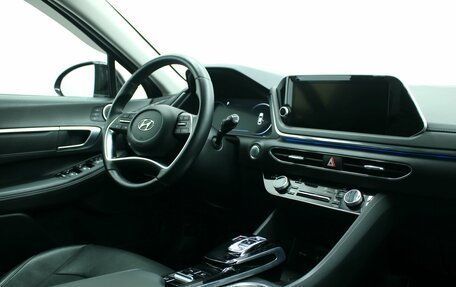 Hyundai Sonata VIII, 2022 год, 2 330 000 рублей, 3 фотография