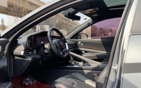 Hyundai Elantra, 2023 год, 1 300 000 рублей, 7 фотография