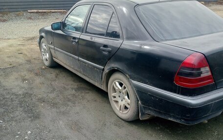 Mercedes-Benz C-Класс, 1999 год, 185 000 рублей, 2 фотография